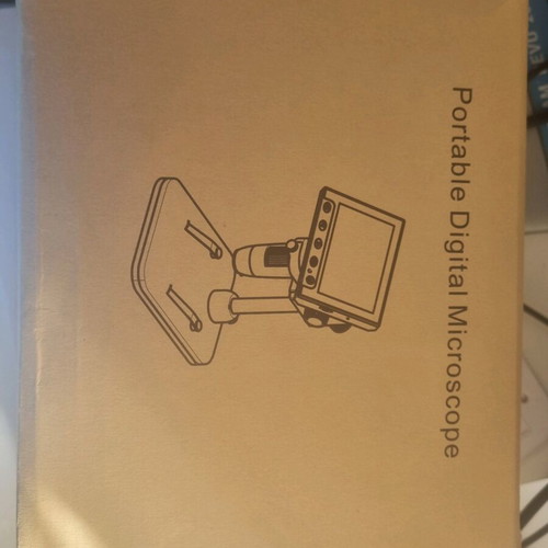 Digital Microscope with LCD Screen and Accessories