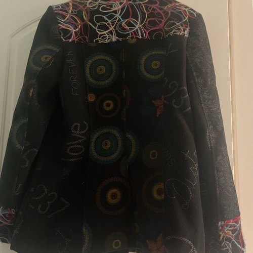 Coat like new with inner lining, black multicolor, size S