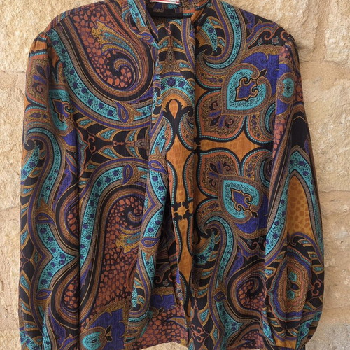 Devernois Paris Paisley Tie-Neck Blouse like new, colorful