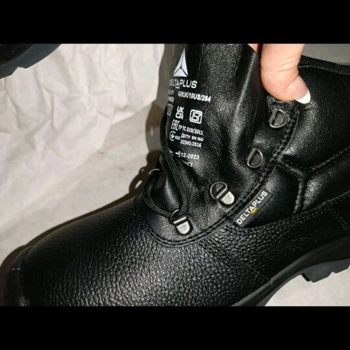 Delta Plus Jumper3 safety boots new with box
