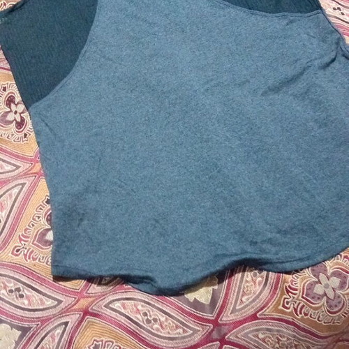 Reebok sports shirt new, size M, black and gray