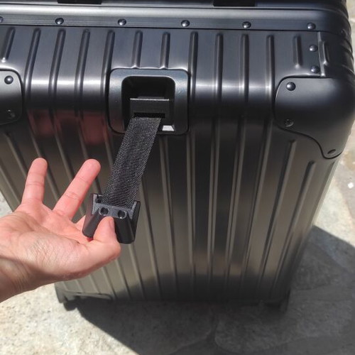 Riigid V2 20" Carry-On Suitcase new, black, removable wheels