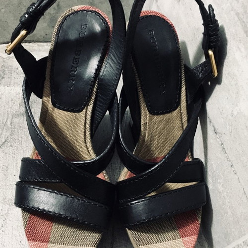 Burberry shoes used, excellent condition, size 37-38