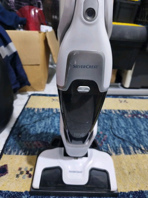 Silver Crest 2-in-1 Vacuum Cleaner like new