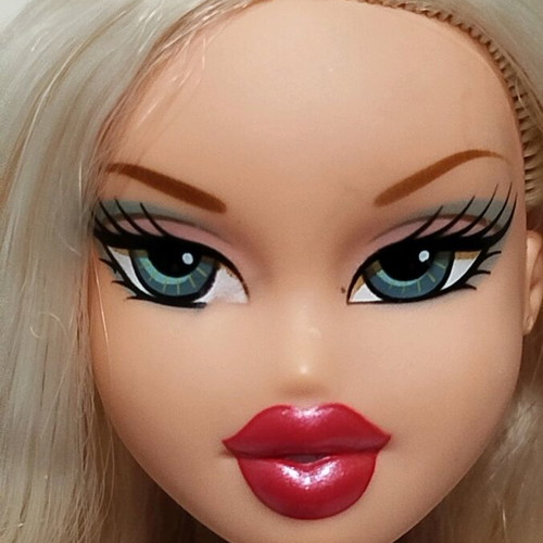 Bratz Play Sports Cloe doll used with flaws