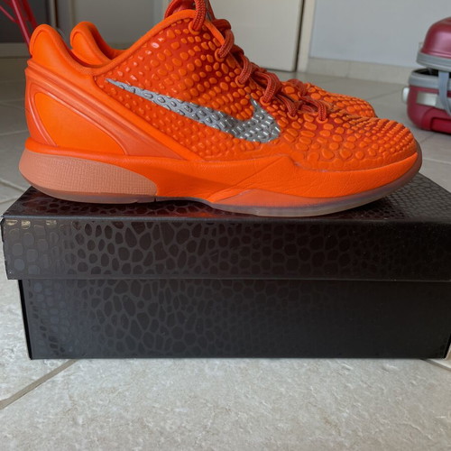 Nike Kobe 6 total orange basketball shoes like new, size 40