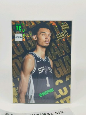 Wembanyama Holo Giants NBA collectible card like new