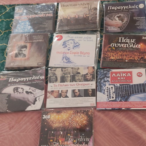 Music CDs used, pack of 31, 10 collections