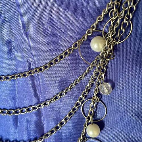 Necklace with pearls and beads, 4 chain layers