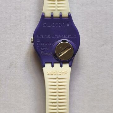 Swatch Nuora Gelso GV701 watch used, purple and white