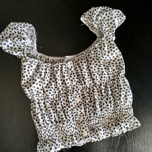Women's top shirt like new, size M