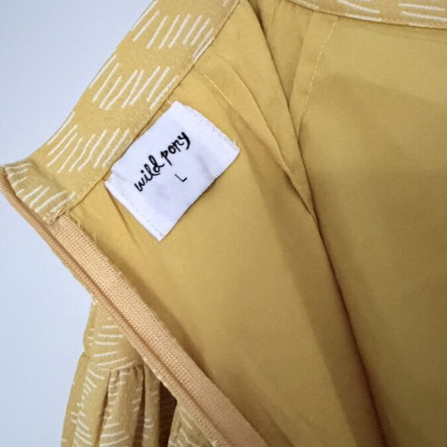 Maxi skirt Wild Pony like new, size large, yellow