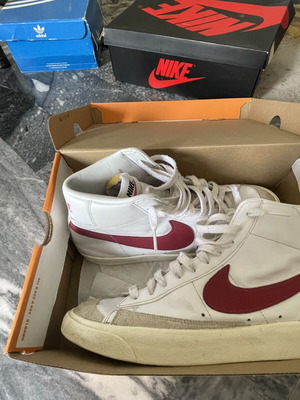 Nike Blazer Mid 77 VTNG sneakers σαν καινούργιο, νούμερο 45,5, άσπρα
