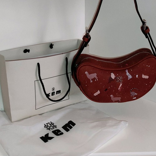 Kem crossbody bag brown new with animal designs and zipper