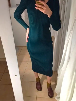 Fitted rib midi dress cypress like new