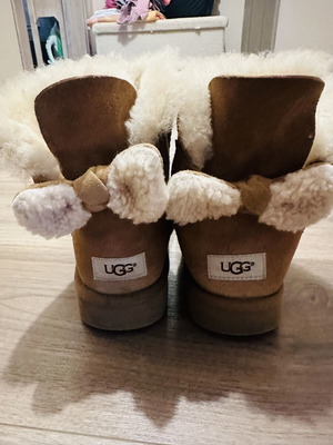 Ugg Australia women's boots size 40, brown