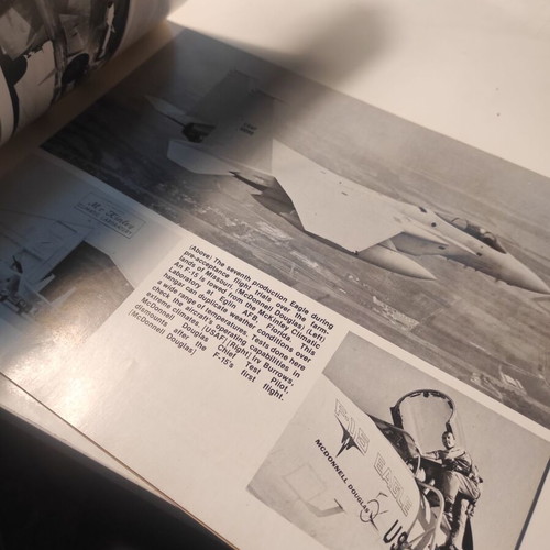Book F-15: Eagle in action used, English
