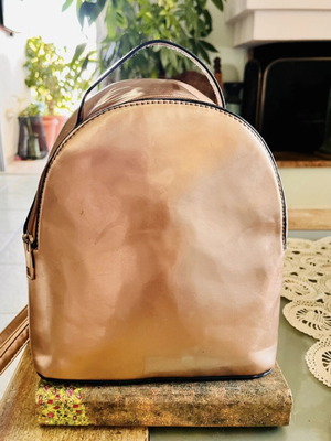 Voi&Noi metallic rose gold backpack