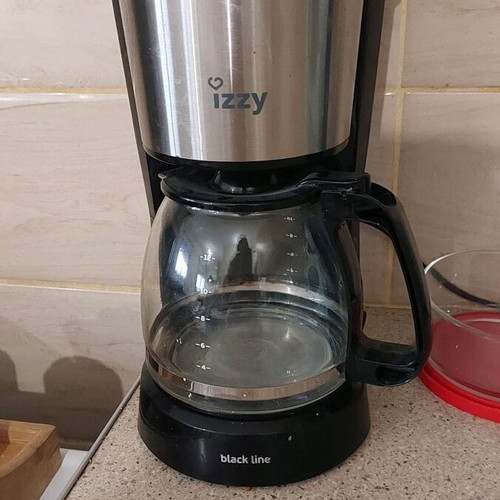 French coffee maker used, 8 to 10 cups