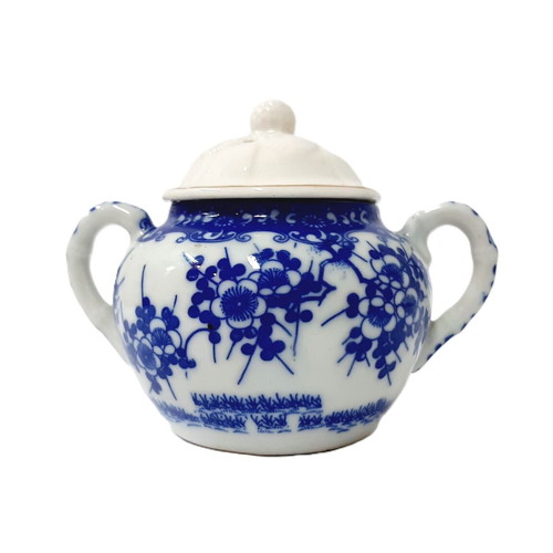 Japanese porcelain sugar bowl like new, blue and white decor
