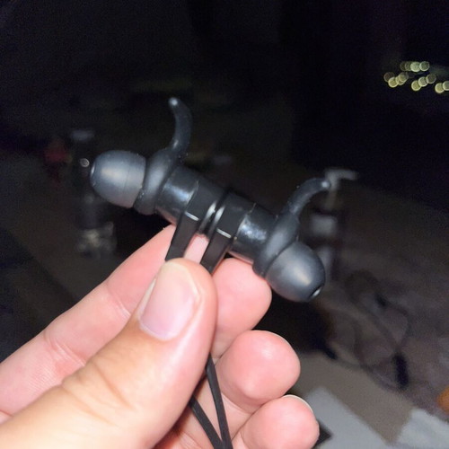 Bluetooth headphones like new