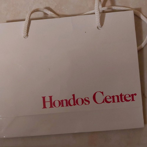 Hondos Center and Attica gift bags like new, small paper