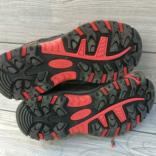 CMP Waterproof Contra Grip Leather Sneakers size 37 like new, gray and pink