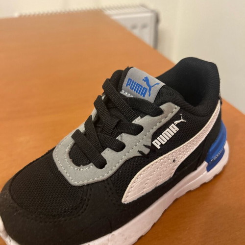 Puma shoes size 23 like new, athletic, black