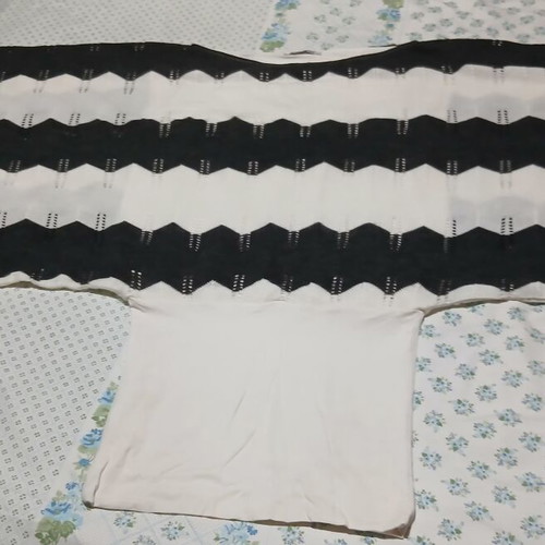 Bianco knitted sweater like new, black and white batwing sleeve