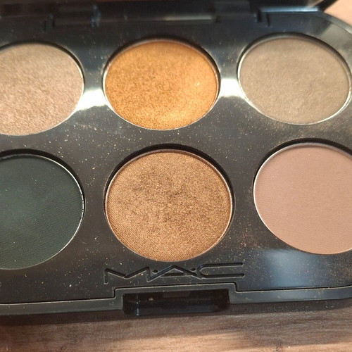 Mac palette like new