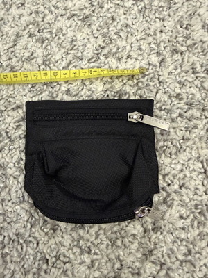 Sisley μίνι τσαντάκι πορτοφόλι καρπού unisex μαύρο σαν καινούργιο