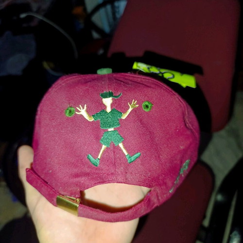Street Noise vintage snapback hat new, red and green