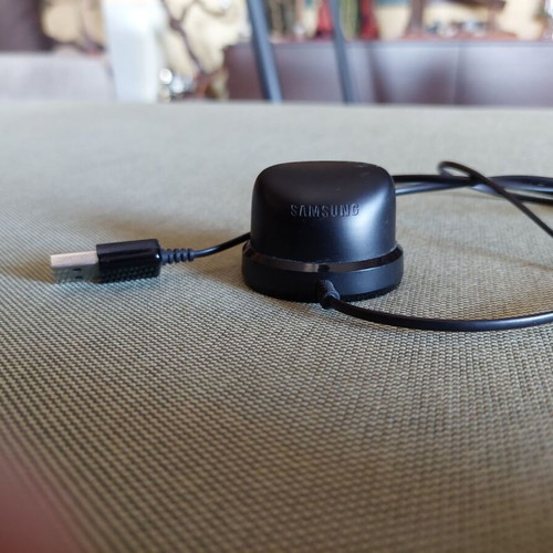 Samsung Galaxy Gear Fit2 charger new
