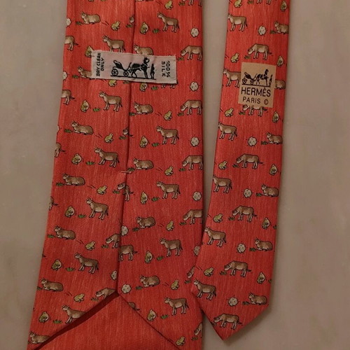 Hermes Paris 7893 MA silk tie used, pink with frog and cow pattern