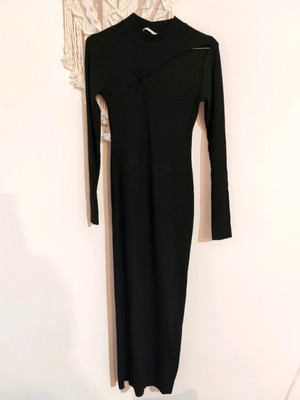 Zara ribbed long dress like new, size M, black