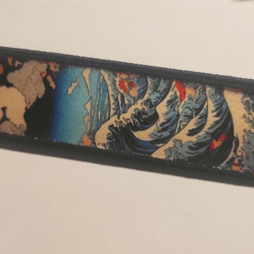 Embroidered fabric keychain The Great Wave Off Kanagawa new, multicolor
