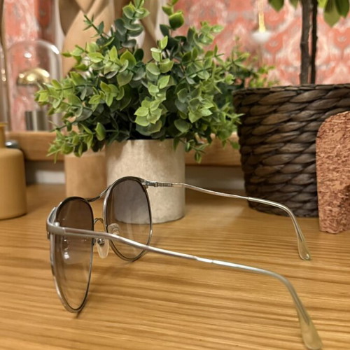 Komono Aviator Sunglasses Silver Grey Gradient Lenses like new