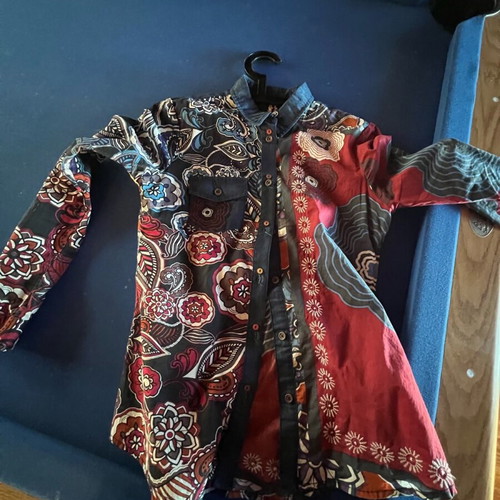 Desigual women's shirt multicolor like new