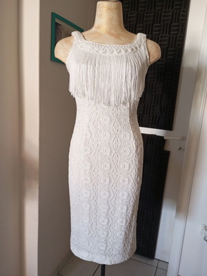 Zoya women's dress size S like new, white