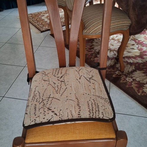 Wooden dining chairs used, set of 6 with upholstered seat