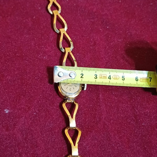 BENO mechanical wristwatch with bracelet, vintage
