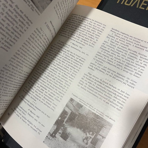 Second World War books hardcover used