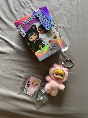 Bratz Bratziez Iconz Seriez Blind Box Cloe