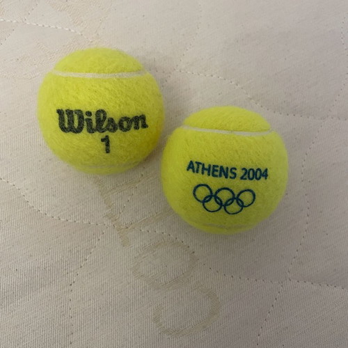 Paralympic Athens 2011 T-shirt size S, 2 Wilson tennis balls Athens 2004, Munich 1972 scarves