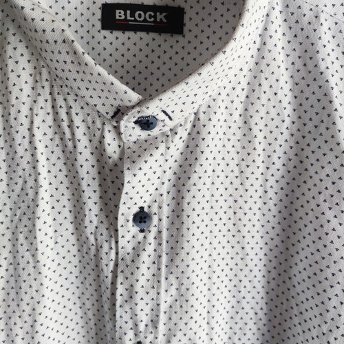 Block shirt XL like new, black and white