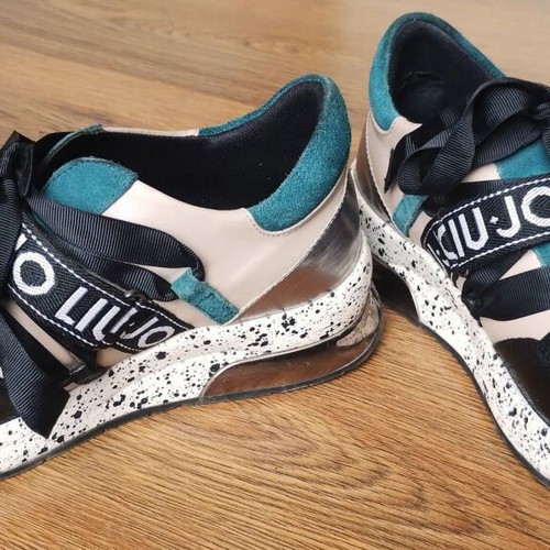 Liu Jo sneakers size 37 like new, black and beige