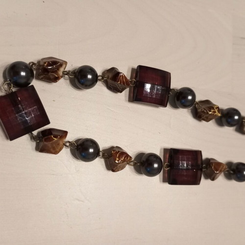 Fashion jewelry necklaces like new in brown and turquoise shades
