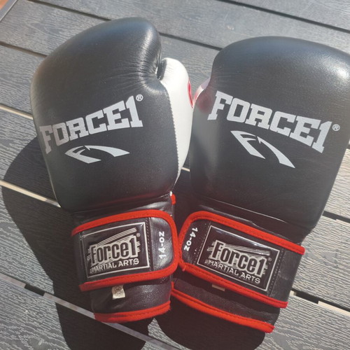 Force1 Evolution Gel Pro leather boxing gloves 14 oz like new