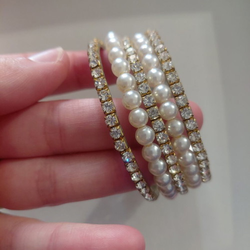 Spiral bracelet like new, gold color