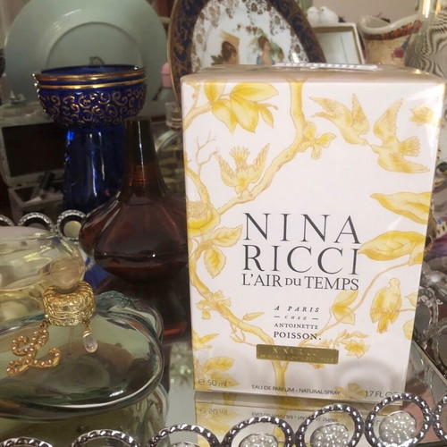 Nina Ricci limited edition perfume new, sealed packaging